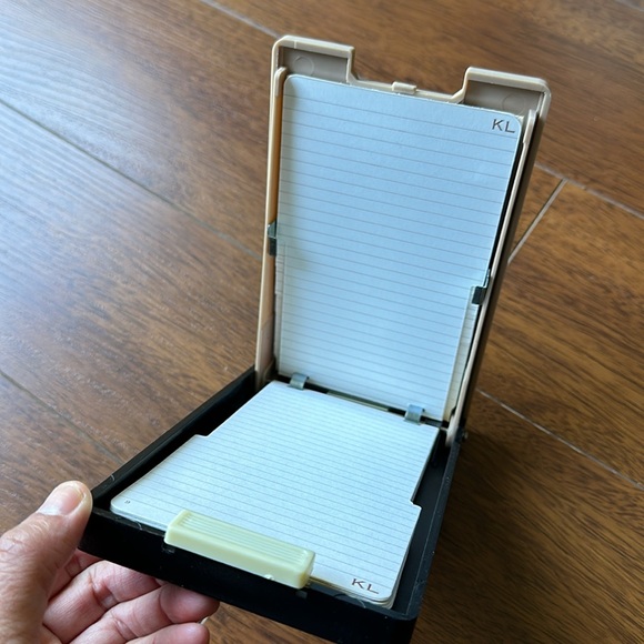 Vintage telephone directory UNUSED - Picture 3 of 6